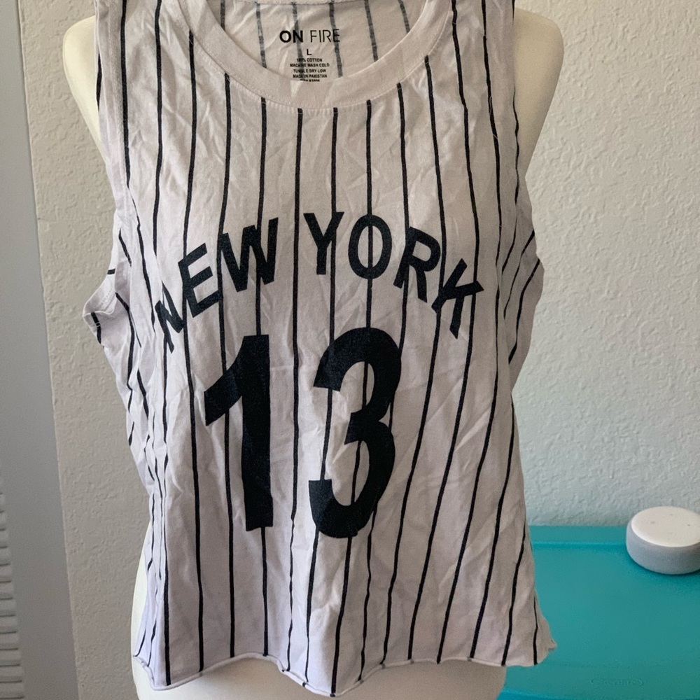 Tee shirt